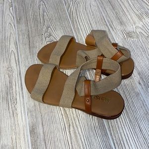 Kenzie Sandals